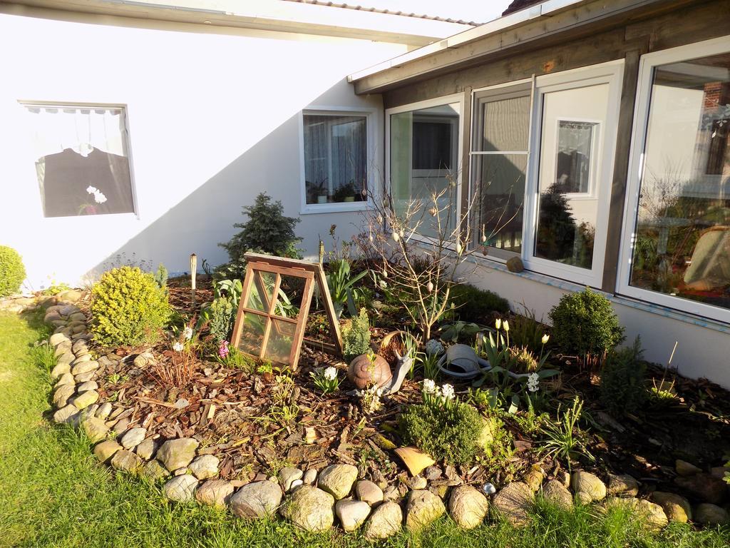 Ferienwohnung Zur Alten Schule プリッツヴァルク エクステリア 写真