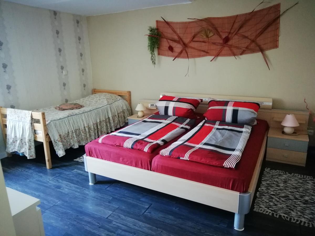 Ferienwohnung Zur Alten Schule プリッツヴァルク エクステリア 写真